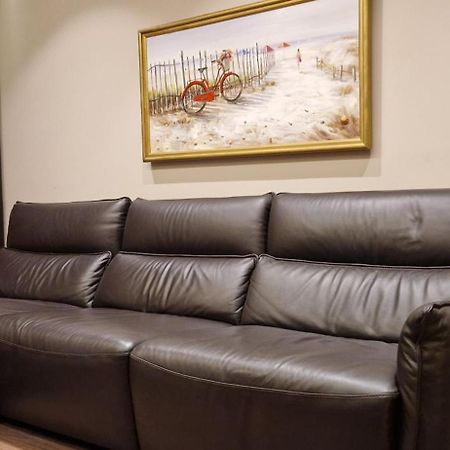 Central Deluxe Apartment Tirana Bagian luar foto